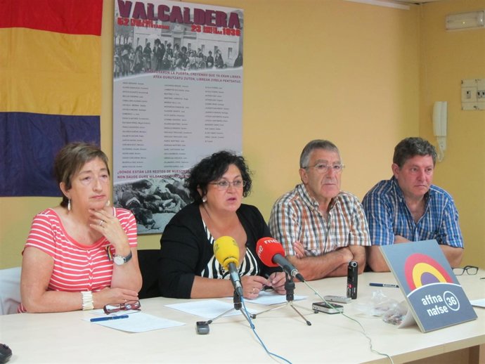 Miembros de la Asociación de Familiares de Fusilados de Navarra.