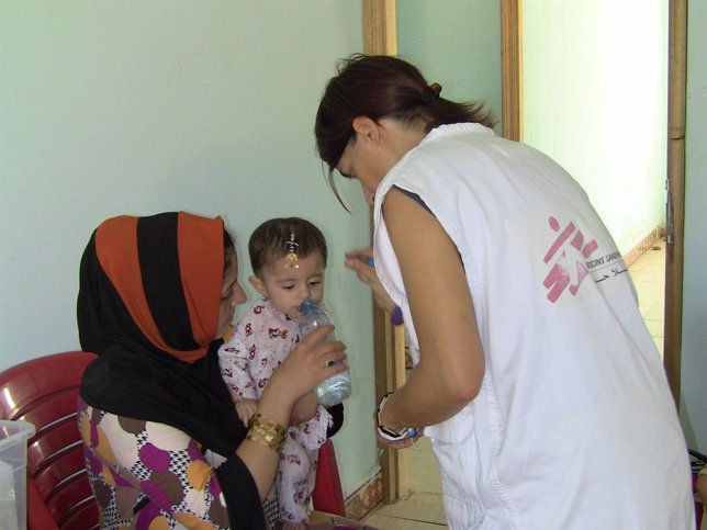Clínica de MSF dentro del campamento para desplaza