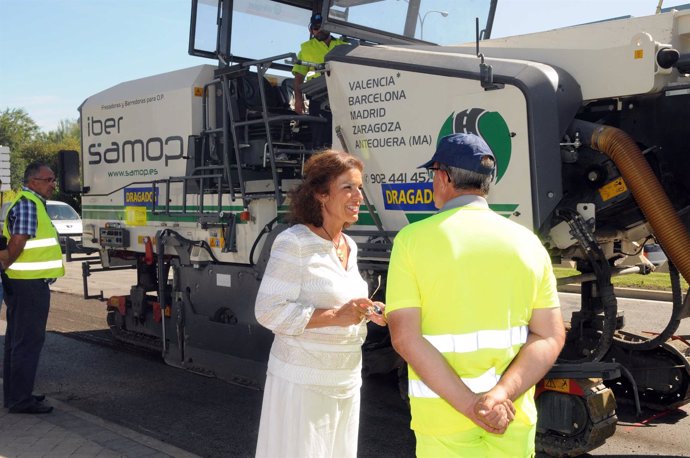 Ana Botella visita las obras de la Operación Asfalto en Castellana
