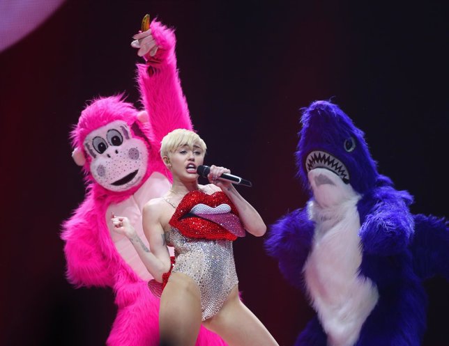 Miley Cyrus performs live on stage 