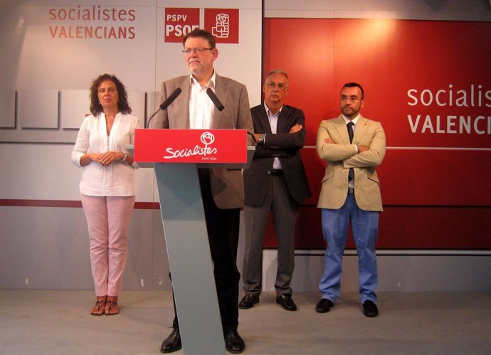 El secretario general del PSPV, Ximo Puig, en rueda de prensa