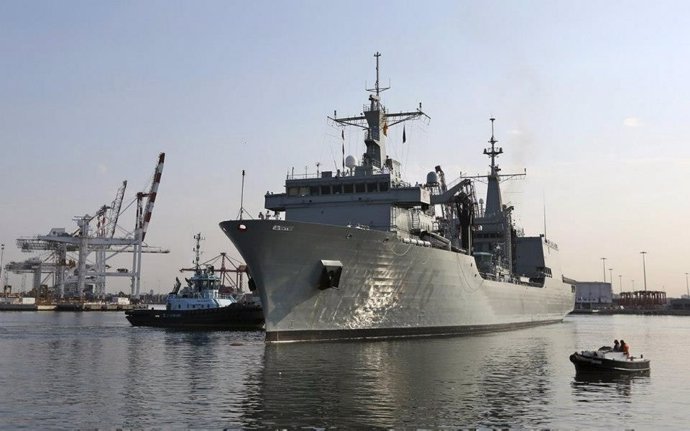 El buque Cantabria de la Armada a su llegada a Australia