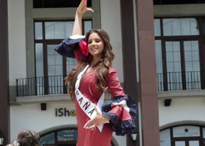 Nuria guachia miss teenager europa 