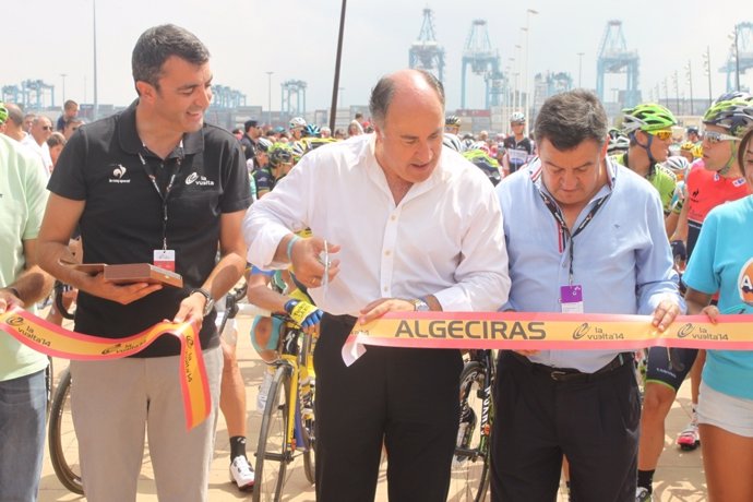 Inicio de la segunda etapa de la Vuelta a España en Algeciras 