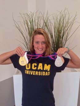 La nadadora de la UCAM Mireia Belmonte 