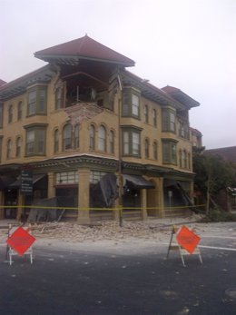 Daños causados por el terremoto en un edificio de Napa