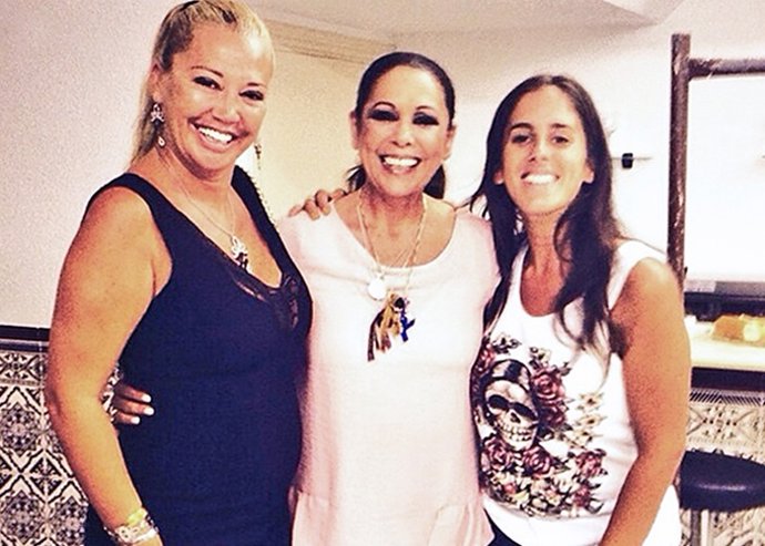 Belen esteban e isabel pantoja