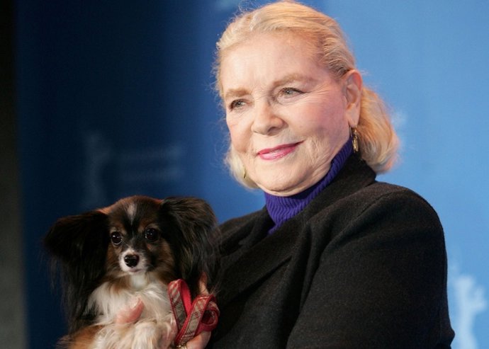 Lauren Bacall le deja en herencia 10.000 dólares a su perrita Sophie