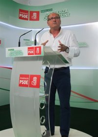 PSOE-A ve "sólido" el pacto de gobierno con IULV-CA pero avisa de que "no va a pasar" por una subida de impuestos