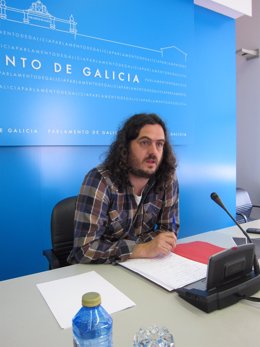 El diputado de AGE Antón Sánchez