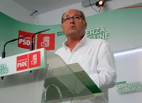 El PSOE andaluz pide "no dar más importancia" a la "opinión personal" del alcalde de El Coronil (Sevilla)
