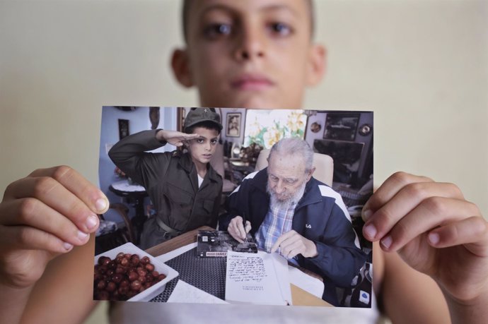 Marlon Méndez, un niño de 8 años, se reúne con su ídolo: Fidel Castro.