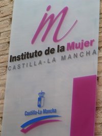 El Instituto de la Mujer destina 20.000 euros a la promoción de la autonomía de la víctimas de violencia de género
