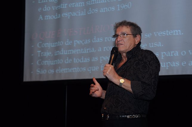 José Gayegos