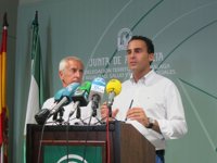 El servicio de consulta Salud Responde gestiona cerca de tres millones de citas en siete meses