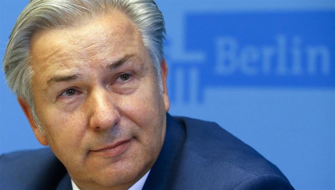 Klaus Wowereit, alcalde de Berlín, anuncia dimisión