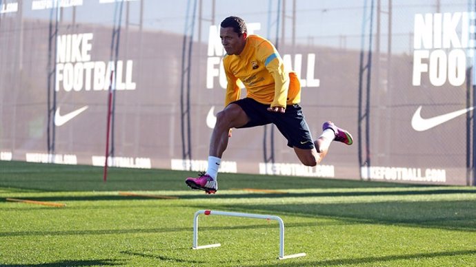 Adriano Correia en un entrenamiento del FC Barcelona