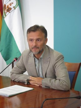 El delegado de la Junta en Huelva, José Fiscal. 