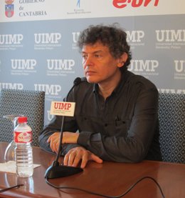 El fotógrafo José Manuel Ballester en la UIMP