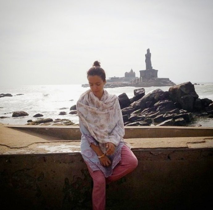 Verónica Sánchez recarga fuerzas en la India