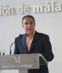 Bendodo destaca el "esfuerzo" de Soria por "buscar acuerdos" con prospecciones y critica la "demagogia" de PSOE