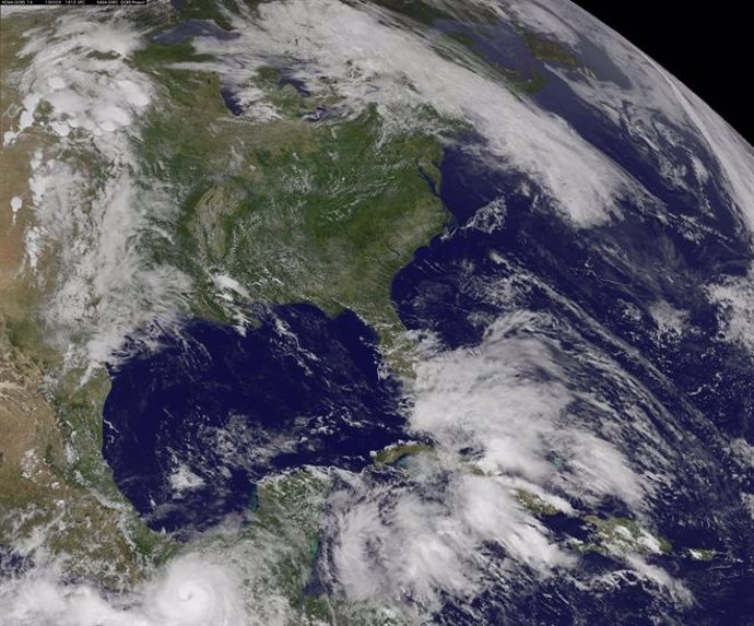 Cristobal se torna o terceiro furacão da temporada 2014 no Atlântico