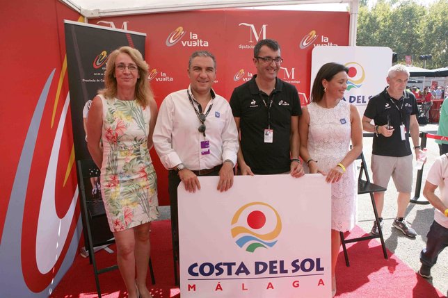 Elías Bendodo y director general e La Vuelta Ciclista, Javier Guillén, 2014