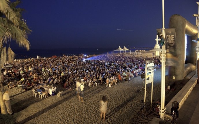 Cine de verano en la playa de La Misericordia en Málaga Ayuntamiento 2014