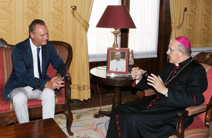 Fabra se reúne con Osoro