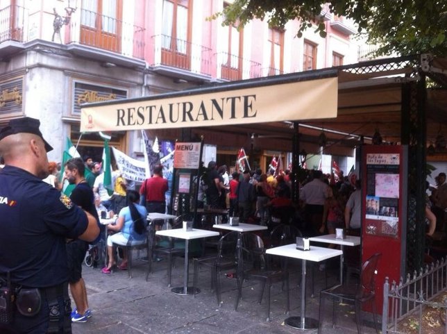 Piquetes informativos durante la huelga de hostelería de Granada