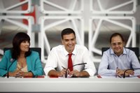Pedro Sánchez avisa a Rajoy de que sentará un "peligroso precedente" si reforma la elección de alcalde sin consenso