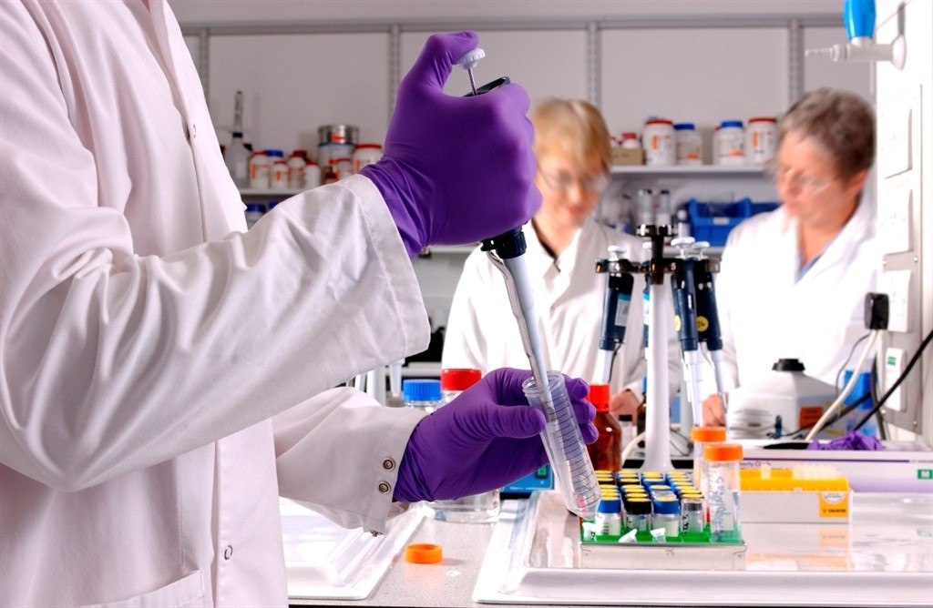 La industria farmacéutica comienza a mejorar la productividad de su