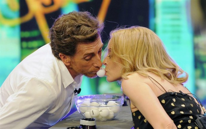 010914. Madrid (Madrid). Espa–A. ESPEL HORMIGUEROKYLIE MINOGUE ESTRELLA INVITADA