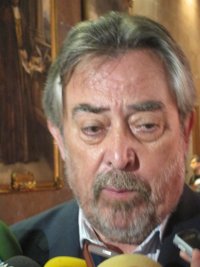 Belloch reitera que su decisión de concurrir a primarias no ha variado y la comunicará tras el Comité Federal del PSOE