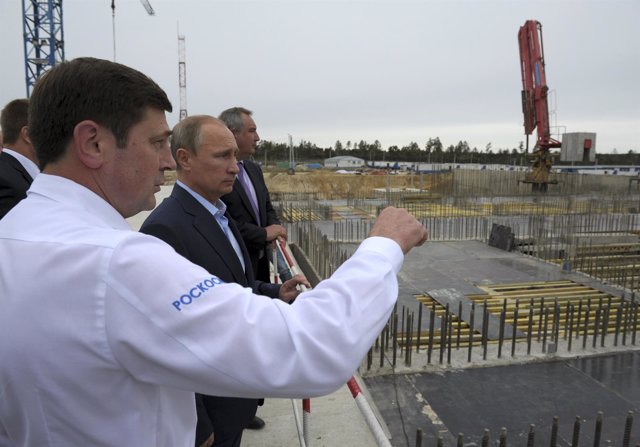 Putin visita las obras del nuevo puerto espacial ruso de Vostochny