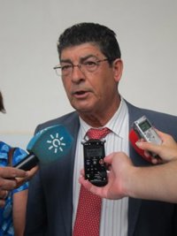 Valderas replica que PSOE e IU tienen "solvencia" ante los Presupuestos