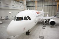 Iberia busca fórmulas para hacer el puente aéreo rentable a través de las filiales del grupo