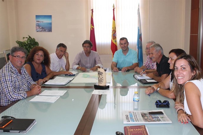 Ayuntamiento Los Alcázares pone en marcha un banco de libros 