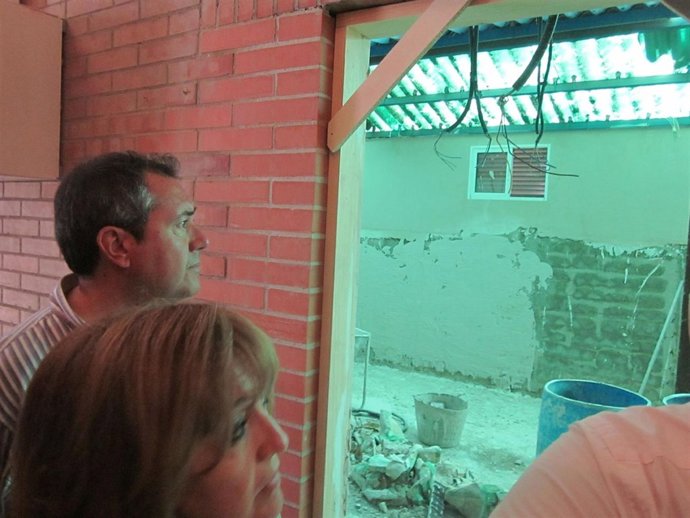 Espadas visita las obras del 'Julio Coloma'