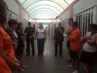 Padres del Cremona llevan a sus hijos sin matricular al aula suprimida para reivindicar la reapertura