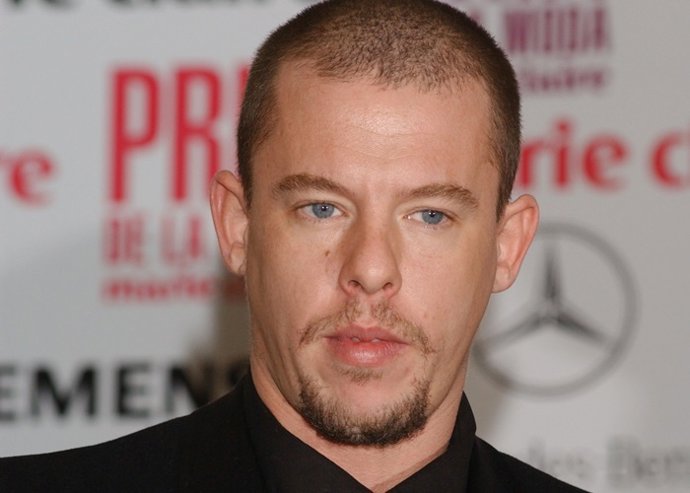 Antes de suicidarse, el diseñador Alexander MacQueen admitió tener VIH