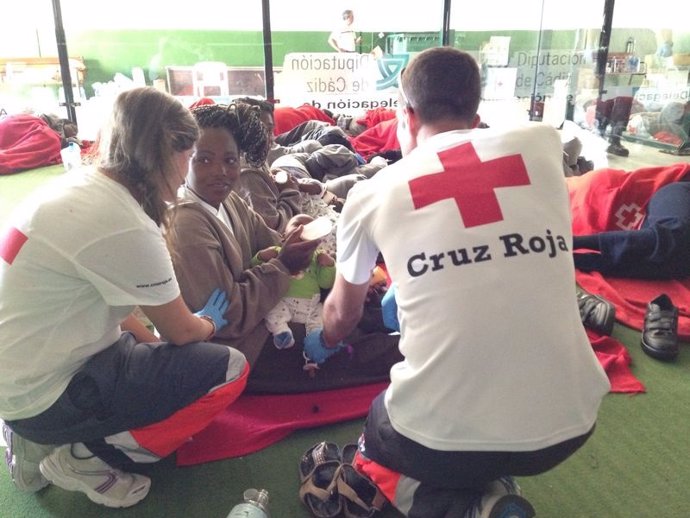 Cruz Roja llegada inmigrantes costas cádiz