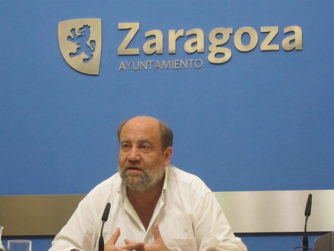 El portavoz del grupo municipal de IU, José Manuel Alonso