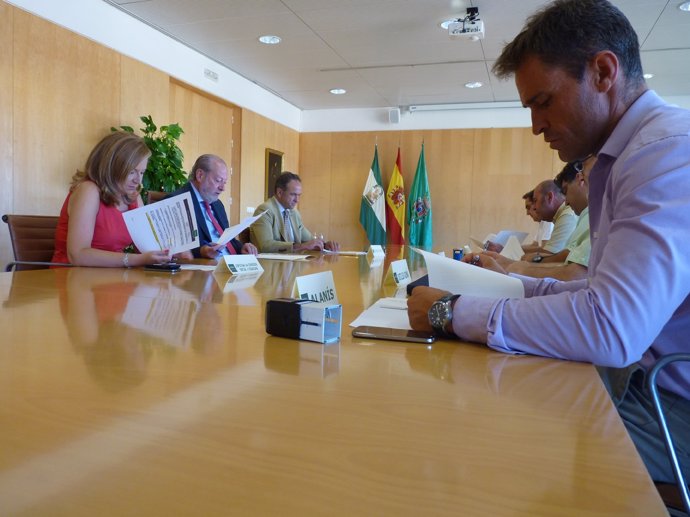 Firma del covenio para la cohesión social de los municipios