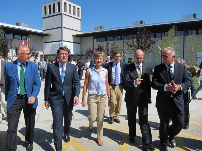 Visita de autoridades a las instalaciones de 'Salamaq'