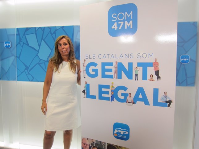 La presidenta del PP catalán Alicia Sánchez-Camacho presenta 'Gent Legal'