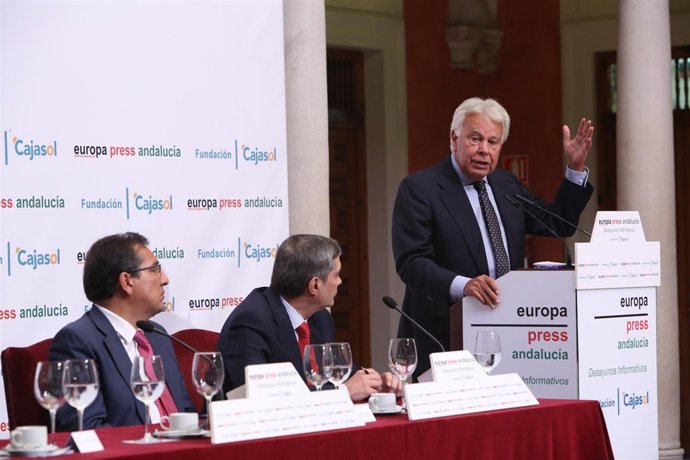Felipe González, en los desayunos de Europa Press Andalucía