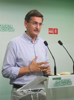 El secretario general del PSOE de Almería, José Luis Sánchez Teruel 