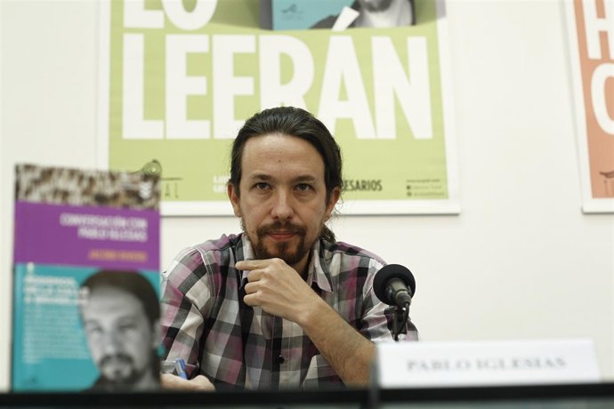 Pablo Iglesias en la presentación de un libro