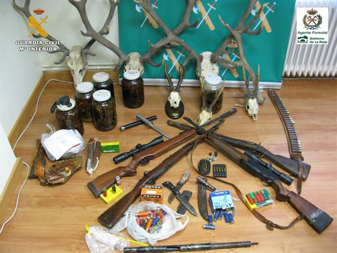 Material intervenido al cazador furtivo